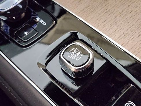 New 2026 Volvo XC90 B6 Plus AWD/4WD image 21