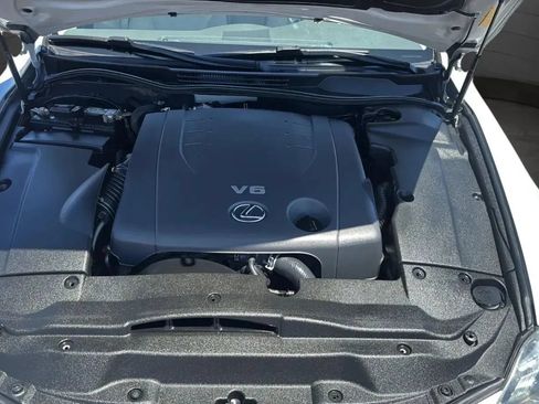 Used 2011 Lexus IS 250 w/ Premium Pkg Value Edition RWD image 28