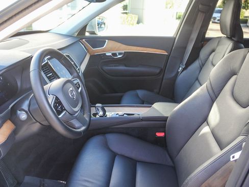 Used 2024 Volvo XC90 T8 Plus w/ Protection Package Premier image 23