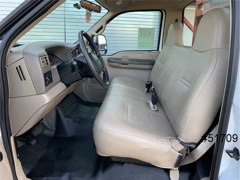 Used 2001 Ford F350 XL image 19