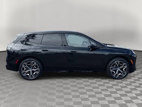 Used 2025 BMW iX xDrive50 image 4