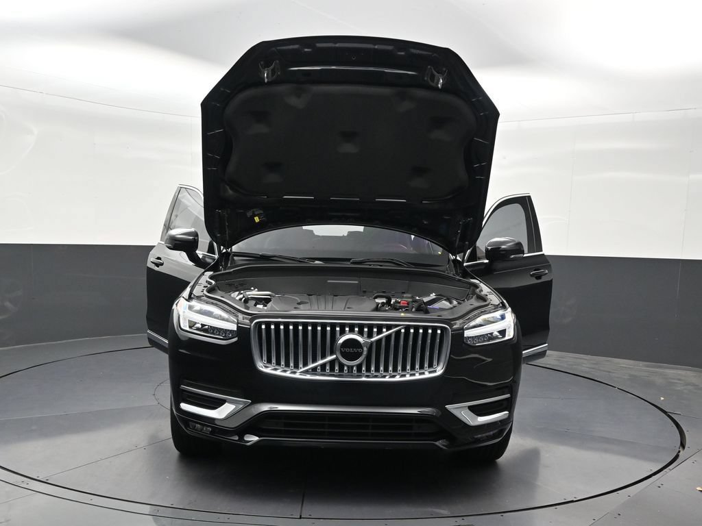 Certified 2024 Volvo XC90 B5 Core AWD/4WD image 35