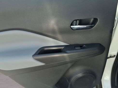 Used 2023 Nissan Kicks SR w/ SR Premium Package FWD image 15