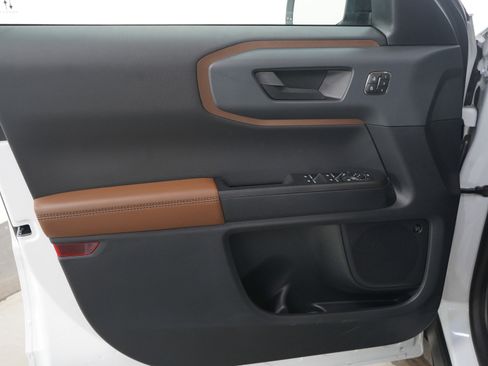 Used 2024 Ford Bronco Sport Outer Banks w/ Tech Package image 20