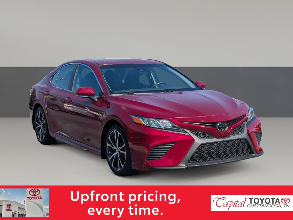 Used 2018 Toyota Camry SE w/ Convenience Package FWD image 2