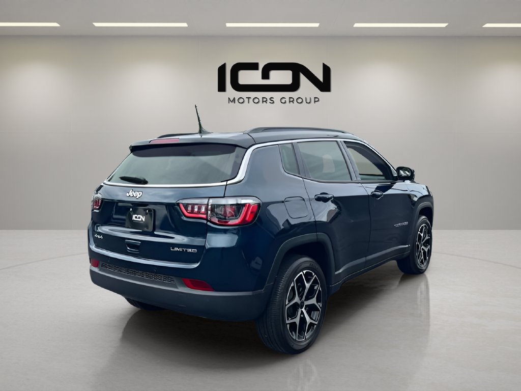 Used 2026 Jeep Compass Limited w/ Mopar Graphics Package AWD/4WD image 5