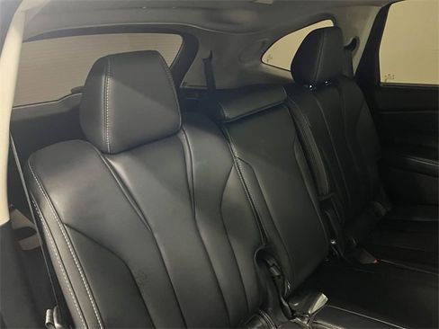 Used 2025 Acura MDX w/ Technology Package image 13
