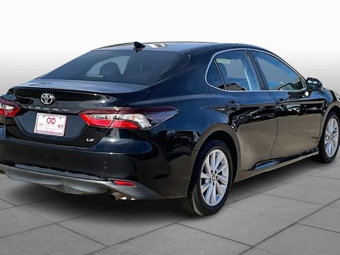 Used 2021 Toyota Camry LE image 13