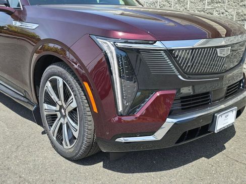 New 2025 Cadillac Escalade IQ Luxury 2 image 13