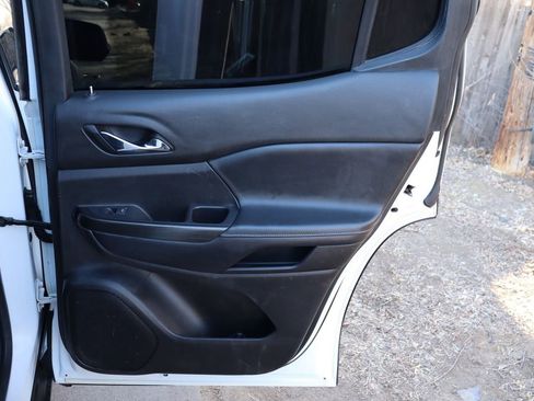 Used 2020 GMC Acadia SLT image 27