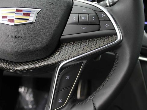 Certified 2022 Cadillac XT5 Sportv image 22