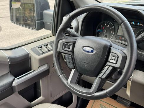 Used 2018 Ford F150 XLT w/ Equipment Group 302A Luxury AWD/4WD image 12