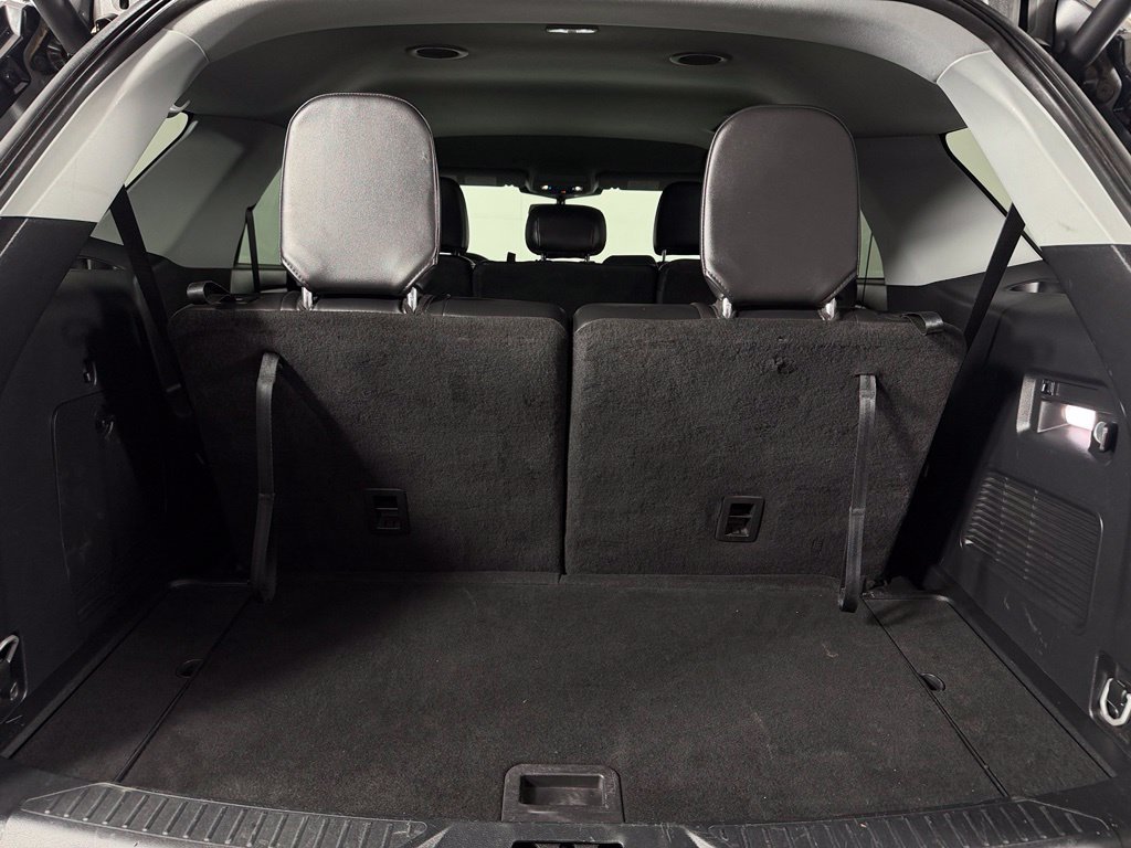 Used 2023 Ford Explorer XLT w/ Equipment Group 202A AWD/4WD image 21