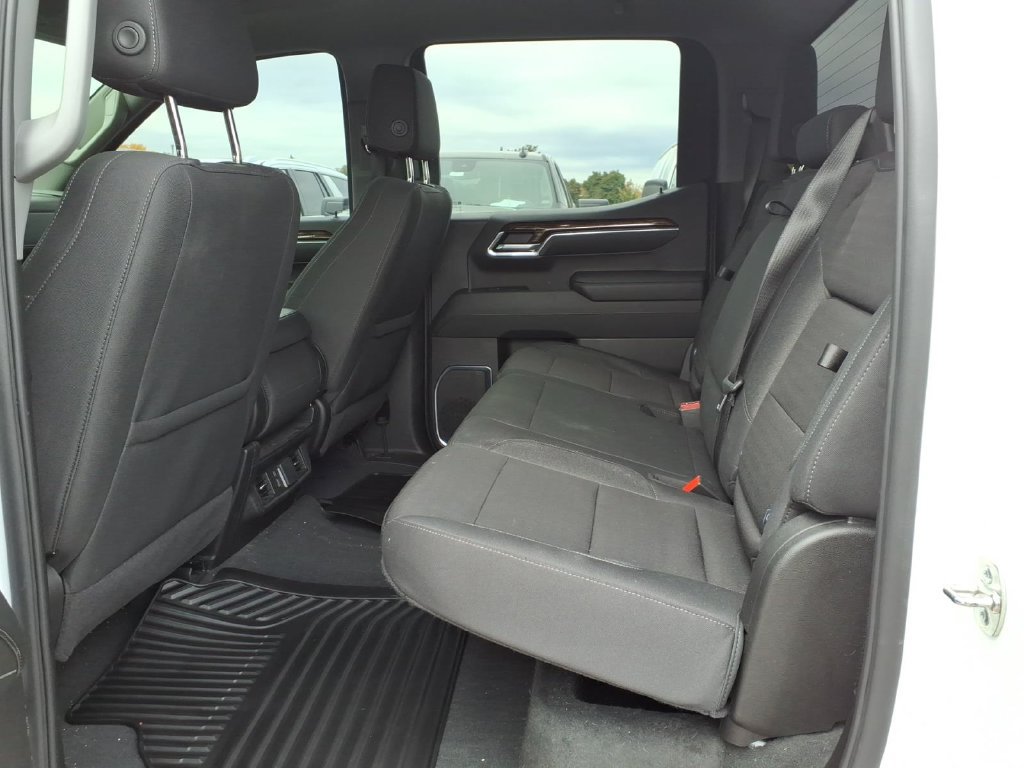 Used 2025 GMC Sierra 1500 Elevation AWD/4WD image 9