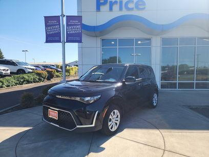 Used 2023 Kia Soul LX