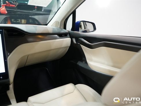 Used 2019 Tesla Model X 75D AWD/4WD image 17