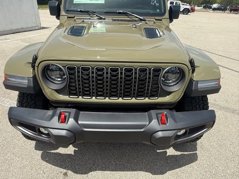 New 2025 Jeep Gladiator Rubicon image 49