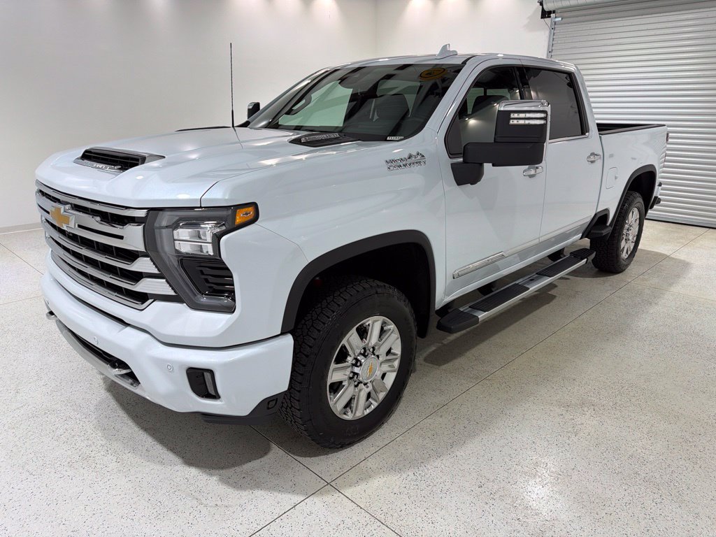 New 2026 Chevrolet Silverado 2500 High Country w/ Technology Package AWD/4WD image 1