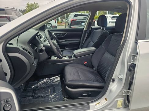 Used 2017 Nissan Altima 2.5 S w/ Power Driver Seat Package FWD image 19