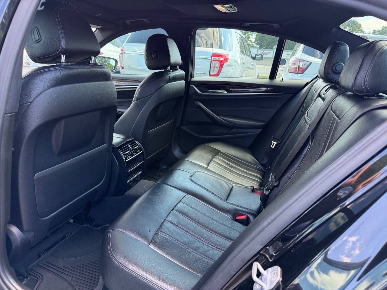 Used 2019 BMW 530i w/ Convenience Package RWD image 9