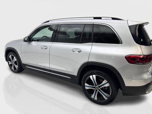 Used 2023 Mercedes-Benz EQB 300 4MATIC w/ Exclusive Package image 14