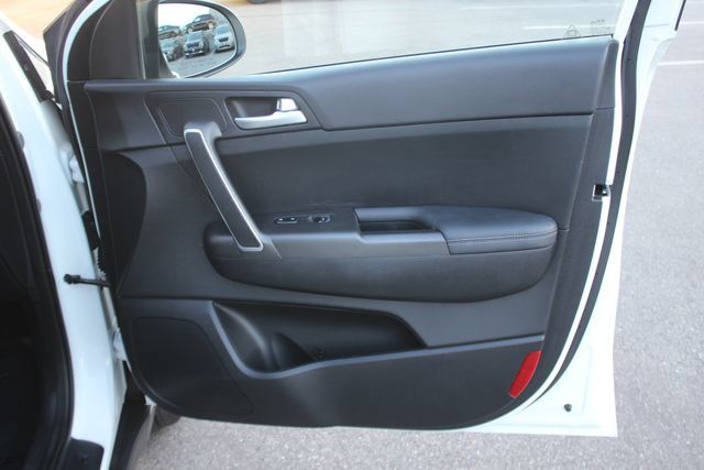 Used 2019 Kia Sportage LX FWD image 30