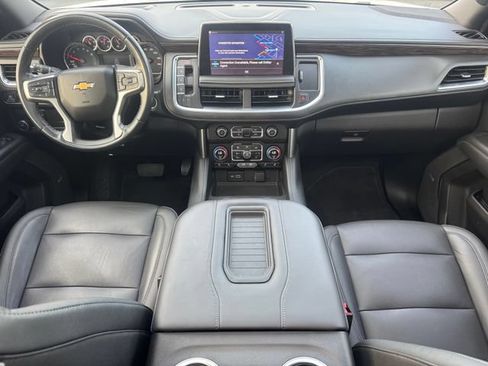 Used 2021 Chevrolet Suburban LT w/ Rear Media and Nav Package RWD image 23