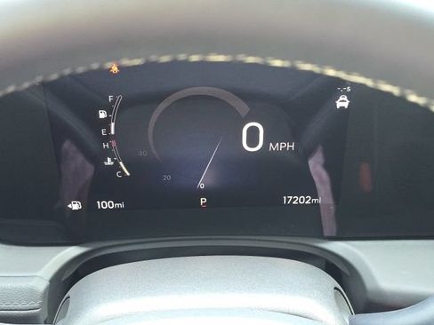 Used 2025 Buick Encore GX Preferred w/ Comfort Package FWD image 23