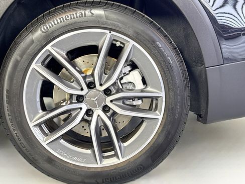 Certified 2025 Mercedes-Benz GLB 35 AMG 4MATIC image 30