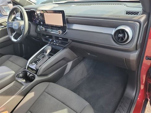 Used 2023 Chevrolet Colorado LT w/ LT Convenience Package II image 27
