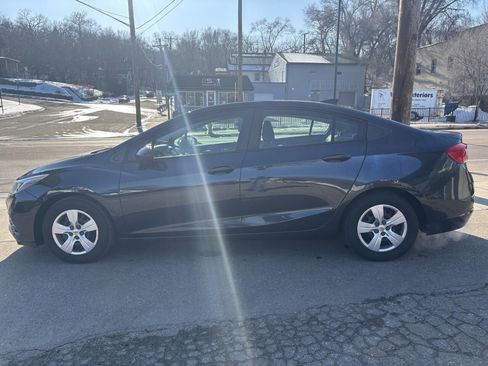 Used 2016 Chevrolet Cruze LS image 4