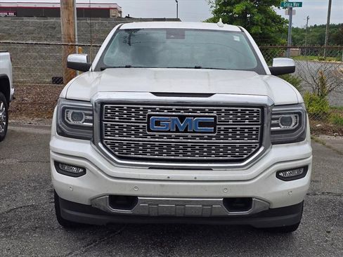 Used 2018 GMC Sierra 1500 Denali AWD/4WD image 6