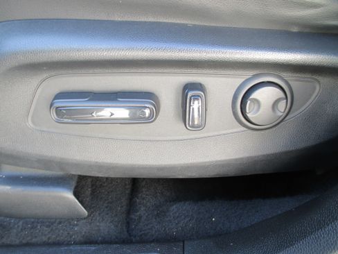 Used 2023 Honda CR-V EX-L image 13