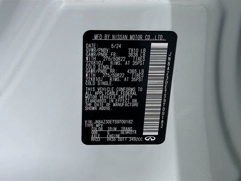 Used 2025 INFINITI QX80 Sensory AWD/4WD image 35