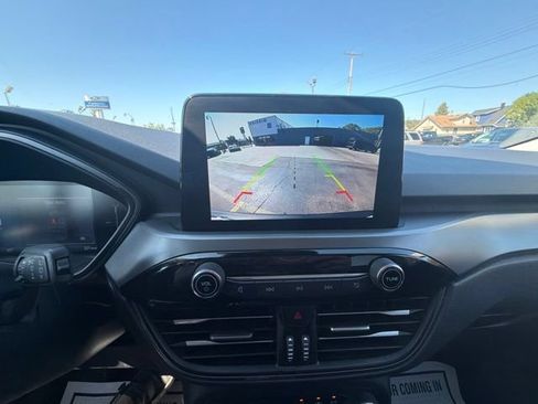 Certified 2025 Ford Escape Active AWD/4WD image 37