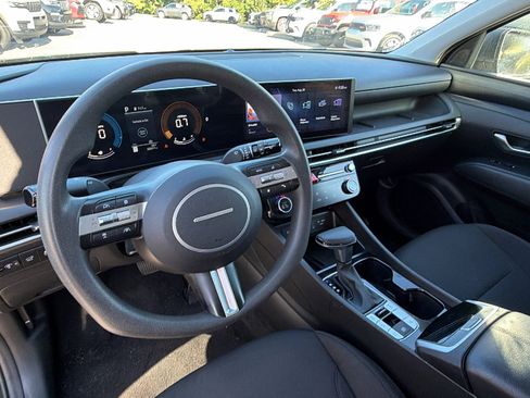 Used 2025 Hyundai Tucson SEL AWD/4WD image 23