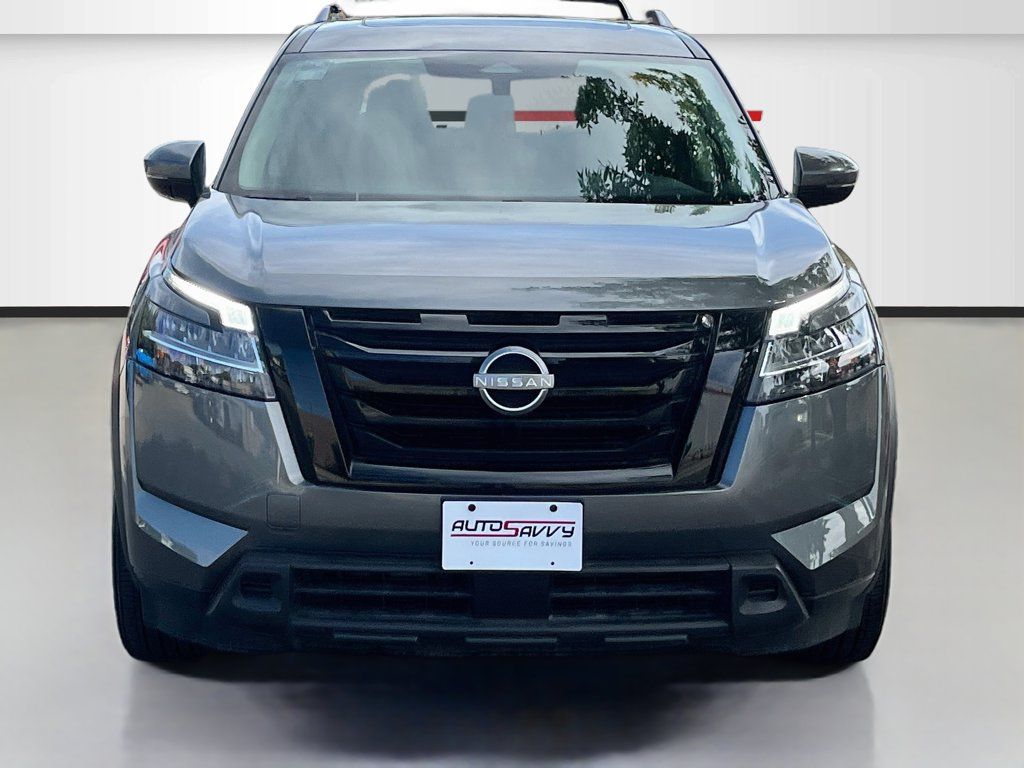 Used 2022 Nissan Pathfinder SV w/ SV Premium Package AWD/4WD image 2