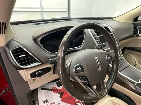 Used 2017 Lincoln MKX Select w/ Select Plus Package FWD image 20