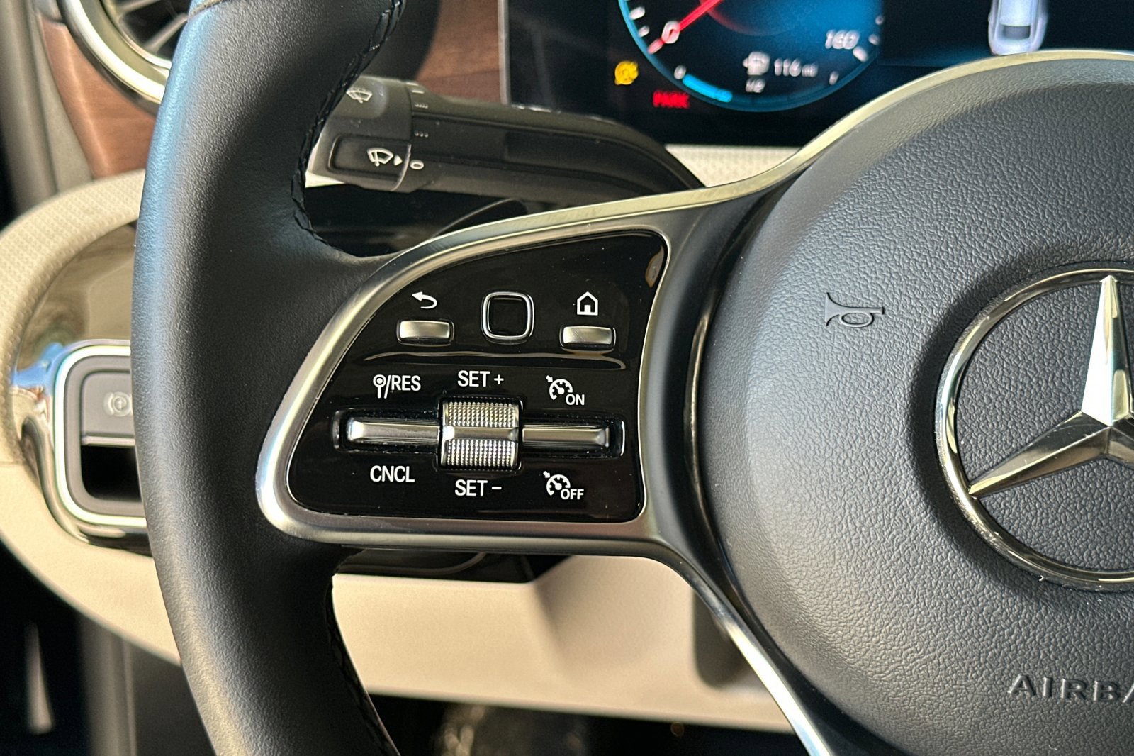 Certified 2023 Mercedes-Benz CLA 250 image 31