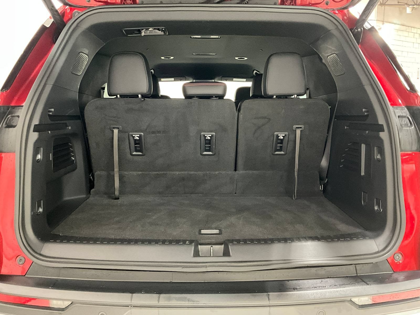 Used 2025 Chevrolet Traverse Z71 w/ Enhanced Driving Package AWD/4WD image 26
