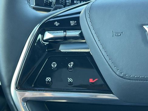 New 2025 Cadillac Escalade IQ Luxury 2 AWD/4WD image 13
