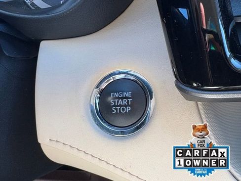 Used 2022 Toyota Highlander XLE image 15