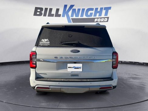 Used 2024 Ford Expedition Limited image 4