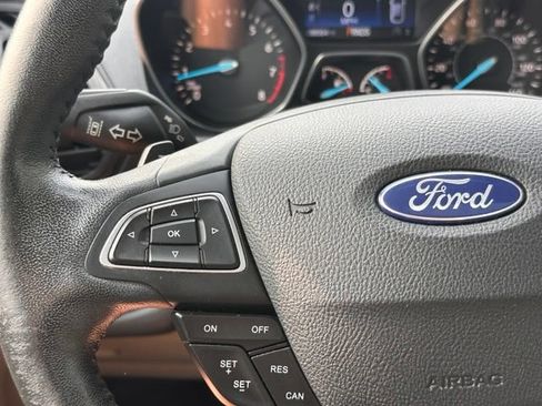 Used 2017 Ford Escape Titanium w/ Equipment Group 301A AWD/4WD image 22