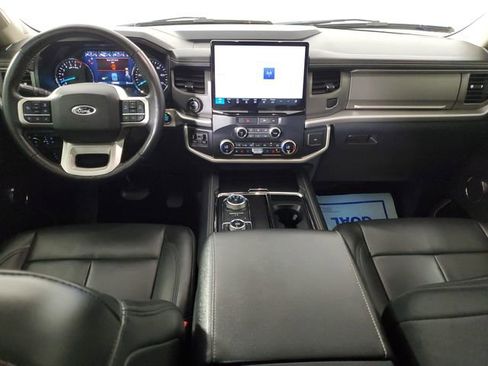 Used 2022 Ford Expedition Max XLT image 17