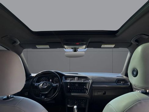 Used 2019 Volkswagen Tiguan SEL R-Line AWD/4WD image 22