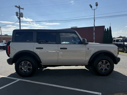 Used 2025 Ford Bronco Big Bend image 2