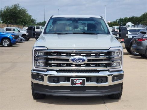 Used 2025 Ford F250 Lariat w/ FX4 Off-Road Package AWD/4WD image 11