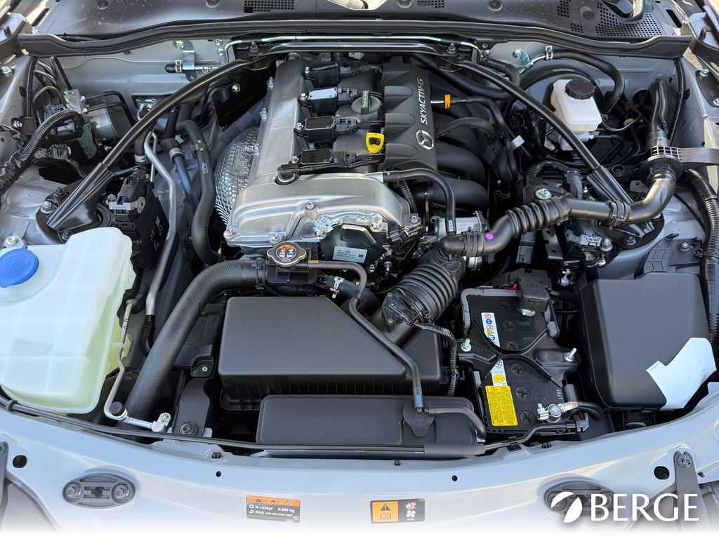 New 2026 MAZDA MX-5 Miata Club w/ Weather Package RWD image 24