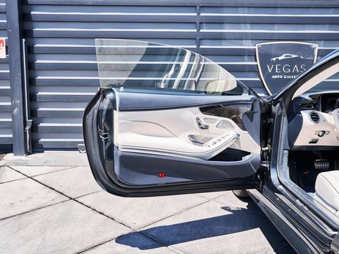 Used 2020 Mercedes-Benz S 560 4MATIC Coupe image 24